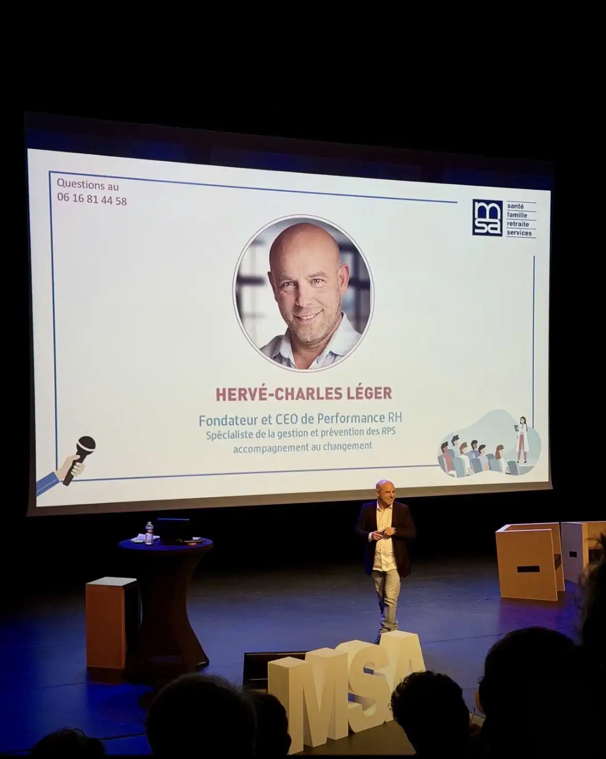 Conférence - scène et écran